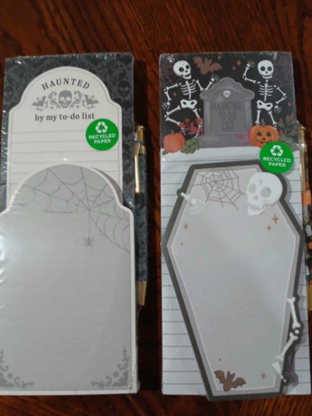Uniquely shaped Halloween note pads NWT